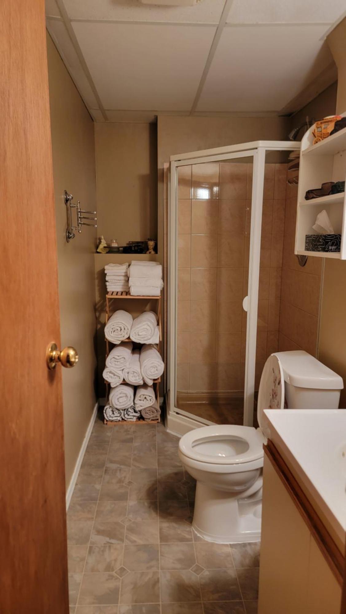 Charming - 2 Bedrooms Suite, 1 Full Bath & Family Room كاملوبس المظهر الخارجي الصورة